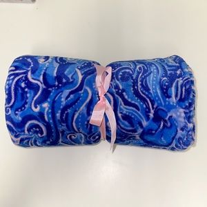Lilly Pulitzer Paradise Blanket ~ Whispurr ~ Coastal Blue